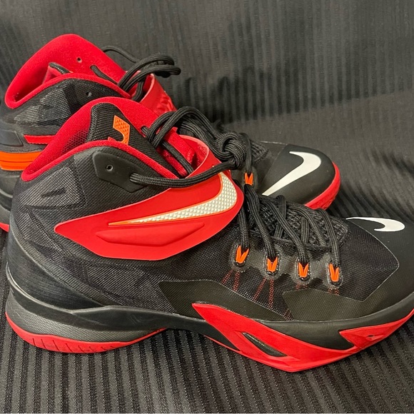 Nike Zoom Soldier VIII. Size 10.5 - Picture 6 of 7